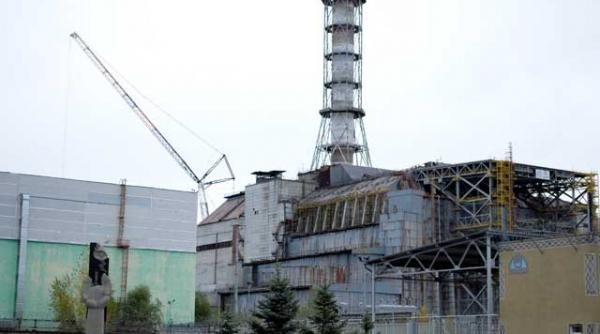 oamenii traiesc si muncesc in iadul energiei nucleare cernobil video