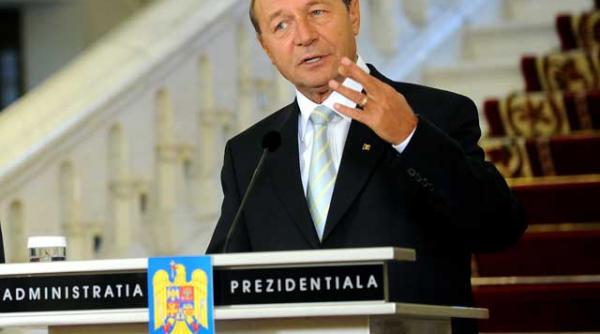 basescu crestere economica intre 1 7 si 2 7 in 2012 buget construit pe un deficit de 1 9