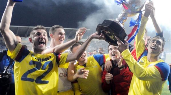 studiu ires becali a ajuns mai respectat decat hagi ca om de fotbal steaua echipa favorita a romanilor