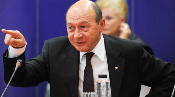 basescu amenintat cu suspendarea pentru ce le a spus judecatorilor