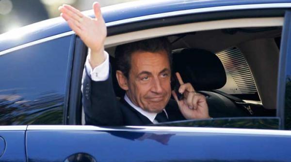 economie la palatul elysee o masina la zece oameni