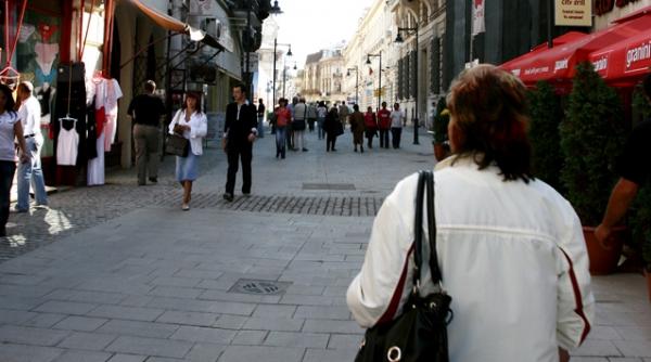 hot de buzunare care a furat 10 000 de lei prins politia locala la tipetele cetatenilor din jur