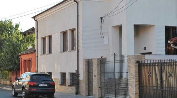 saraca regie nucleara cu directori bogati vezi cum sefii fac profit din paguba in interes personal