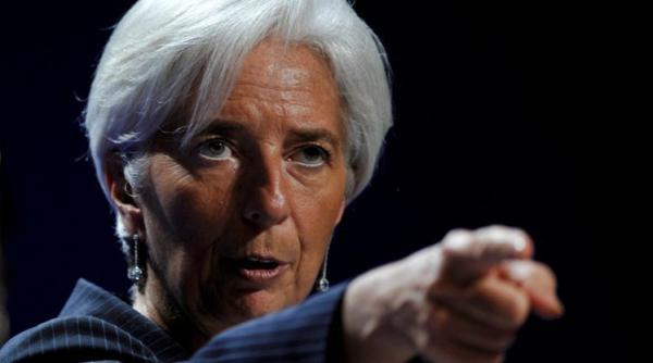 directorul fmi economia mondiala risca sa fie prinsa intr o spirala de incertitudine financiara