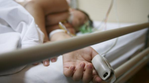 un copil de 10 ani la un pas sa intre in coma alcoolica video