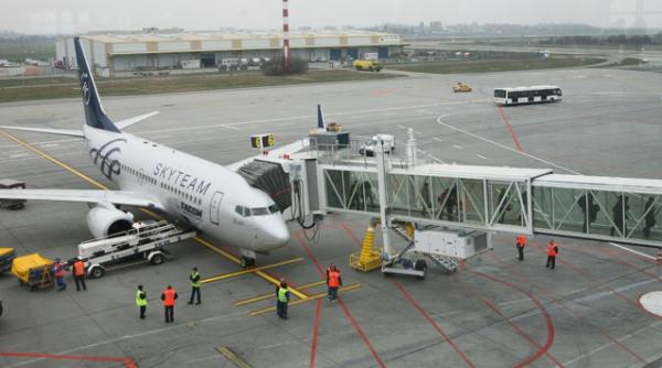 cursele low cost vor fi mutate pe otopeni din martie 2012