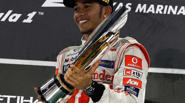 vettel doar un tur lewis hamilton castigator la abu dhabi