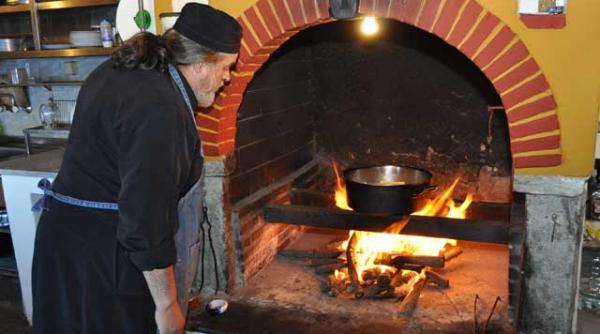 postul fratilor calugari de la muntele athos randuielile postului athonit neschimbate de 1 000 de ani