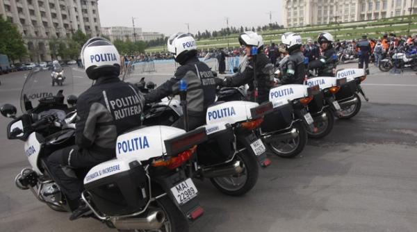 politisti romani pe strazile din paris misiunea lor sa vaneze infractorii nostri de export