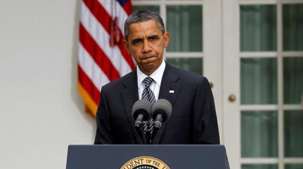 urma unui glont descoperita pe un geam securizat al casei albe