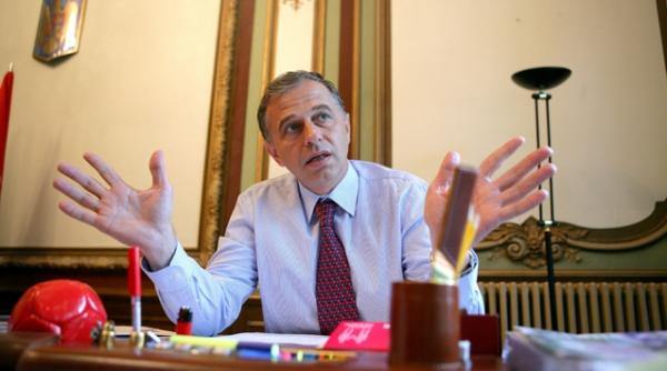 geoana mai asteapta pentru a decide daca va cumpara casa de la raapps