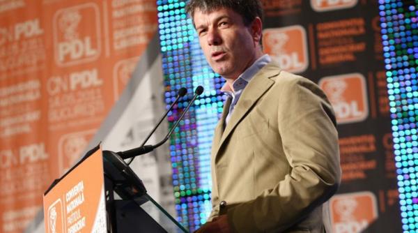 primarul brasovului cercetat de dna scripcaru este acuzat de complicitate la luare de mita si abuz in serviciu