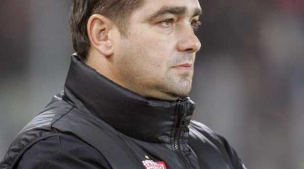 cainii urla spre arbitri