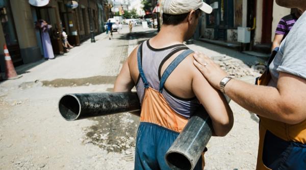 inspectori de munca anchetati pentru abuz