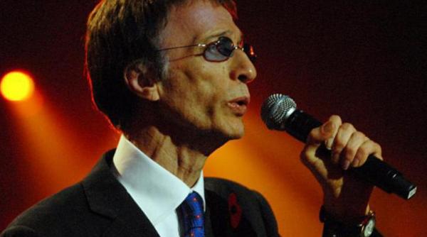 robin gibb unul dintre membrii formatiei bee gees diagnosticat cu cancer la ficat
