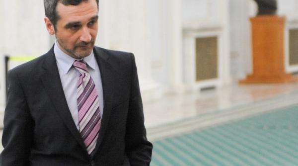 sebastian lazaroiu mircea geoana va fi exclus din psd dar nu va pierde functia din senat