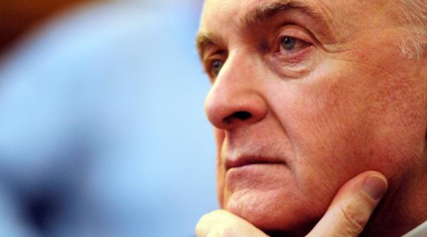 adrian vasilescu romania este o tara foarte saraca e greu de spus daca intram in zona euro in 2015