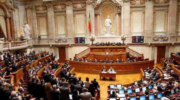 portugalia retrogradata in categoria junk nerecomandata investitorilor