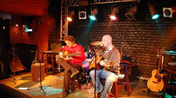 stancel scridon in turneu acustic live