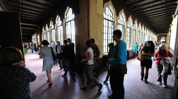 conditii de promovare a doi ani scolari intr unul media anului anterior minim 9 00 aviz psihologic