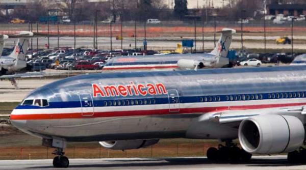 american airlines a intrat in faliment controlat pentru a se reorganiza