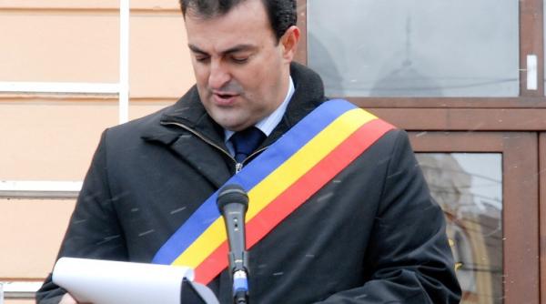 apostu cere sa fie eliberat sub control judiciar