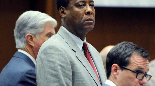 doctorul murray afla astazi ce pedeapsa primeste pentru uciderea lui michael jackson