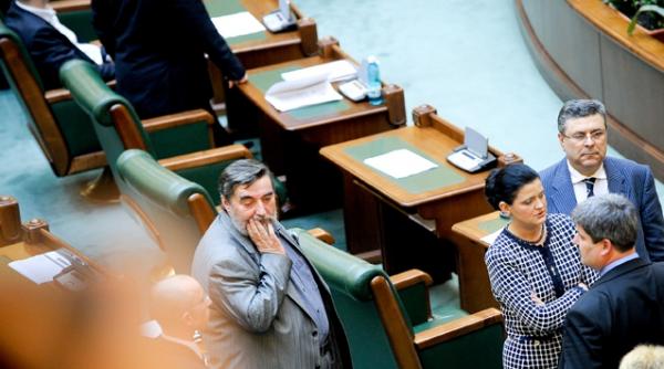 lege adoptata tacit la senat ziua mondiala a sanatatii declarata zi de doliu national in romania