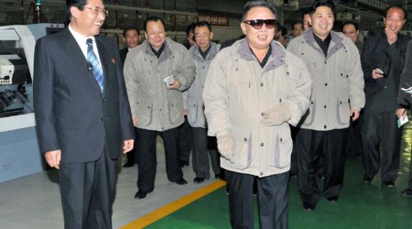 premiera la nivel inalt liderul nord coreean si a scos mostenitorul in linia intai video