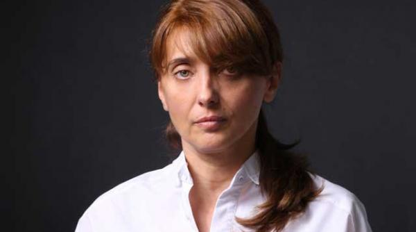 aneta bogdan suntem suparati si frustrati si nu avem pe nimeni care sa ne dea o speranta