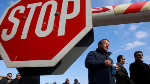 grecii ies din nou in strada greva generala afecteaza transporturile maritime si serviciile publice