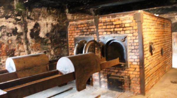 se intampla in coreea de sud angajatii unor crematorii furau dintii de aur ai persoanelor ce urmau a fi incinerate