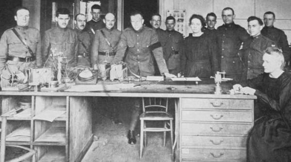 mostenirea familiei curie carti de bucate radioactive 1 600 de ani