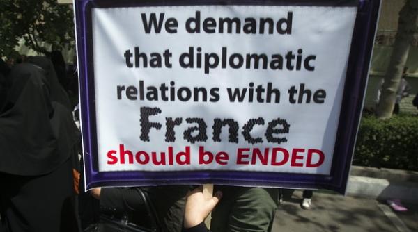 franta reduce personalul ambasadei de la teheran