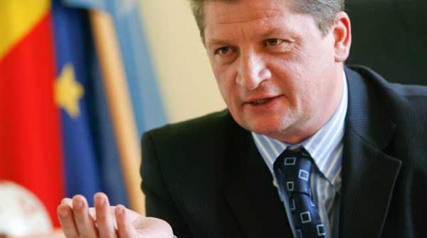 exclusiv din 2012 se vor reintroduce radarele fixe pe drumuri citeste raspunsurile date de lucian dinita seful politiei rutiere la intrebarile puse de cititorii jurnalului national