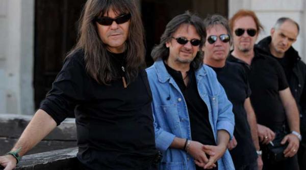 la sala palatului celelalte cuvinte sarbatoresc 30 de ani