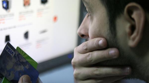 mania cumparaturilor online a sucit si mintile romanilor o treime dintre utilizatorii de internet de la oras fac deja achizitii vezi ce se cauta pe net