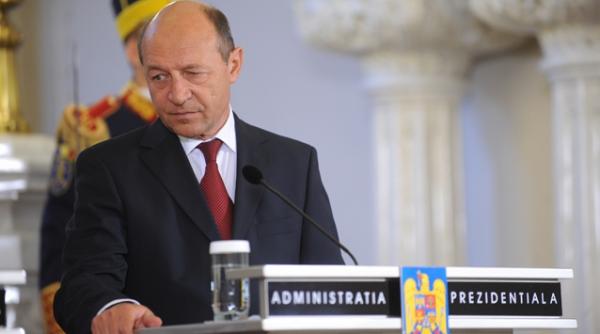 traian basescu da sfaturi de criza niciun stat din uniunea europeana nu va avea voie sa aiba un deficit mai mare de 3 la suta