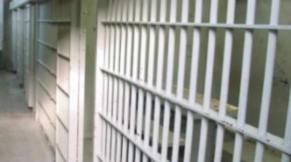 un detinut evadat din sediul judecatoriei salonta a fost prins dupa cateva ore vezi cum reusise sa se faca nevazut