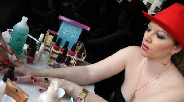 scandalurile te fac diva in showbizul de dupa jenica