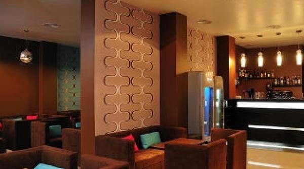 o noua aroganta din olanda accesul strainilor in cafenelele din sudul tarii va fi interzis din 2012