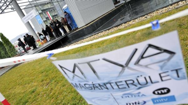 jurnalistii de la agentia de presa ungara mti sunt in greva