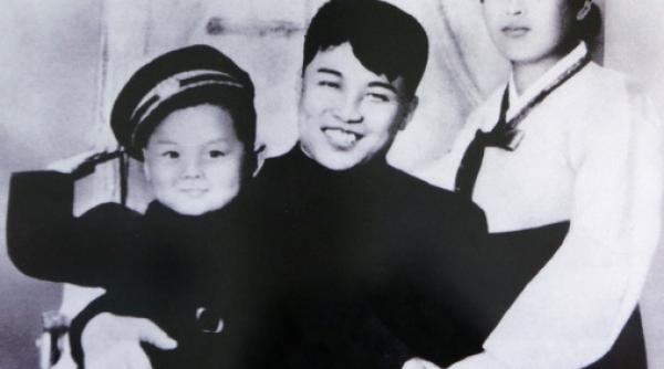 dictatura din tata in fiu