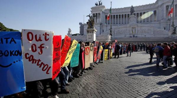 roma paralizata de greva bugetarii protesteaza impotriva masurilor de austeritate