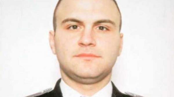 tatal politistului oprea se revolta