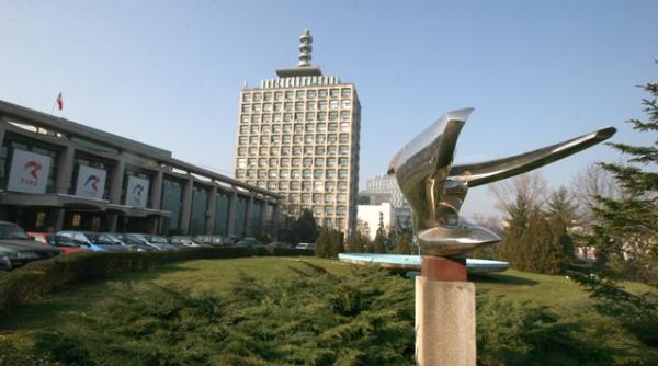 tvr nu mai da oameni afara dar scade toate salariile curtea de conturi a fost sesizata