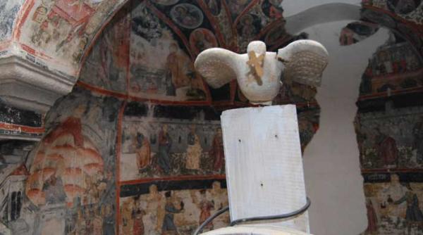 schitul cu doua calugarite