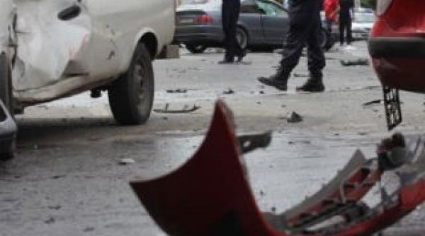 accident in lant in cartierul drumul taberei doua persoane ranite si opt masini avariate