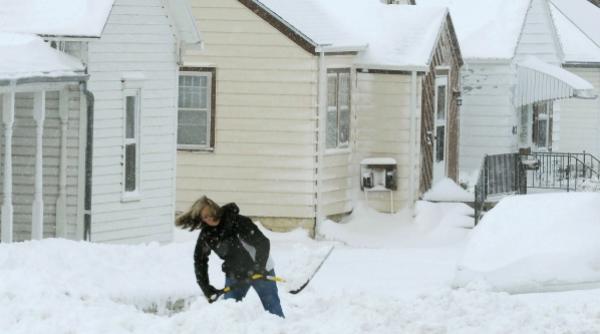 alerta in sua sase persoane au murit in urma viscolului si gerului care au cuprins vestul si centrul teritoriului