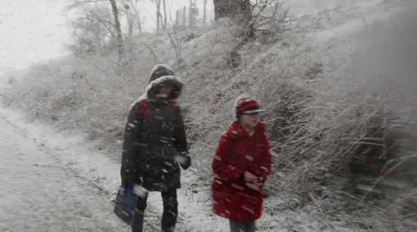 avertizare meteo ninsori polei si vant puternic in sudul si sud estul tarii vezi lista drumurilor acoperite cu zapada